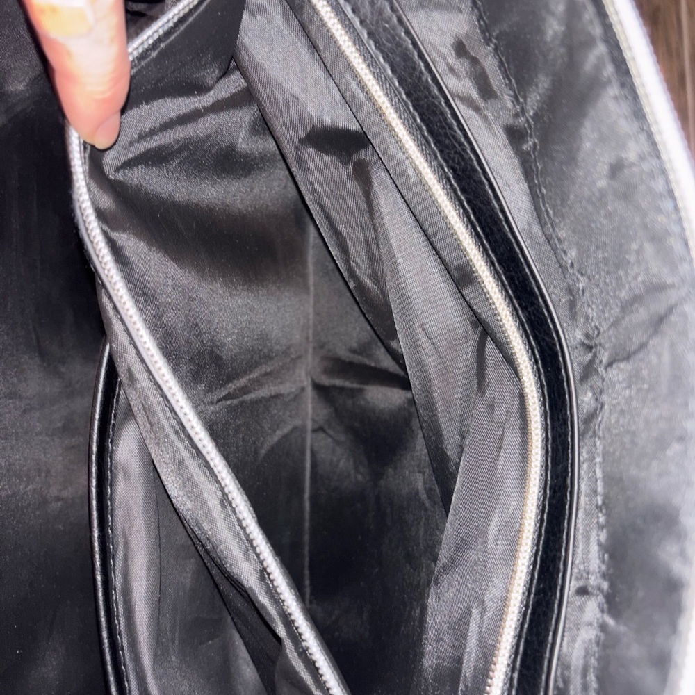 BÉIS The Diaper or Everyday Bag In Black - Picture 12 of 16